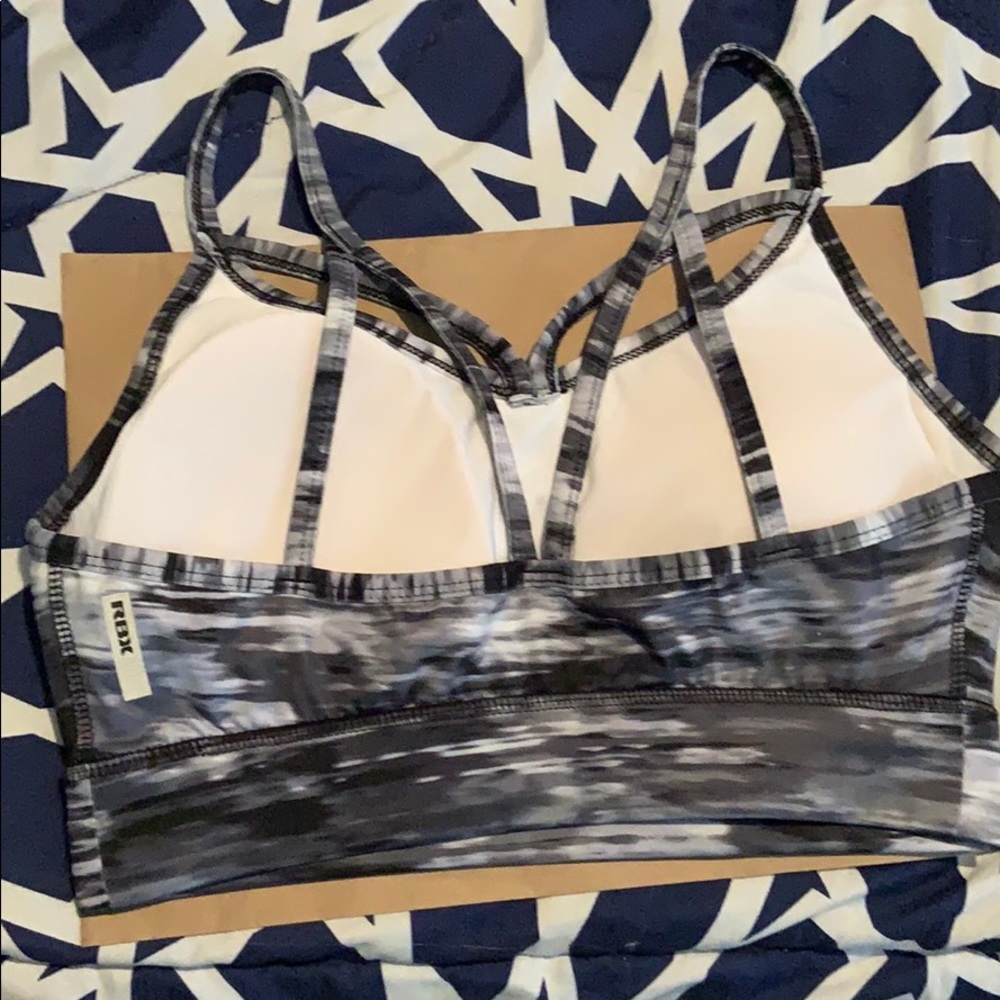 Sports bra - Picture 2 of 2
